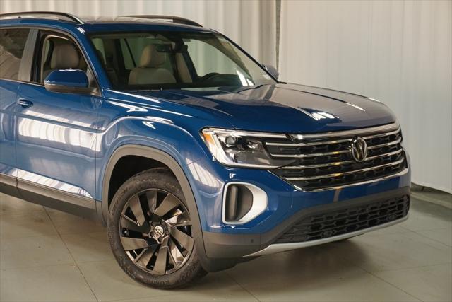 new 2025 Volkswagen Atlas car, priced at $45,073