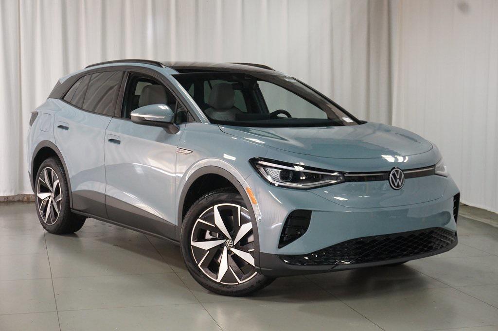 new 2025 Volkswagen ID.4 car, priced at $45,942