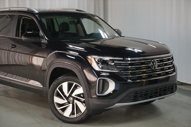 new 2025 Volkswagen Atlas car, priced at $47,170