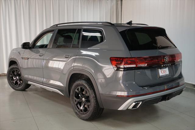 new 2025 Volkswagen Atlas car, priced at $45,841