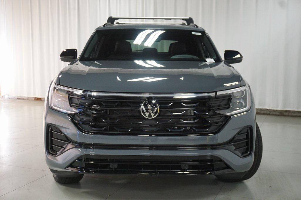 new 2026 Volkswagen Atlas Cross Sport car, priced at $53,826