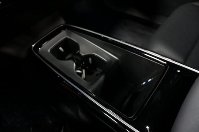 new 2025 Volkswagen ID.4 car, priced at $46,530