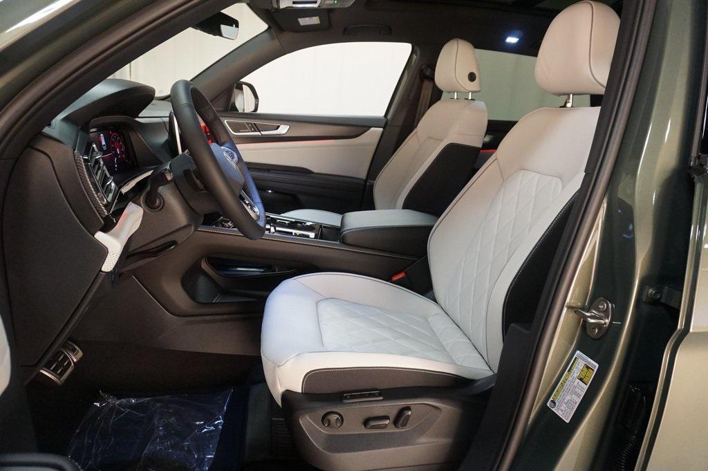 new 2026 Volkswagen Atlas Cross Sport car, priced at $53,469