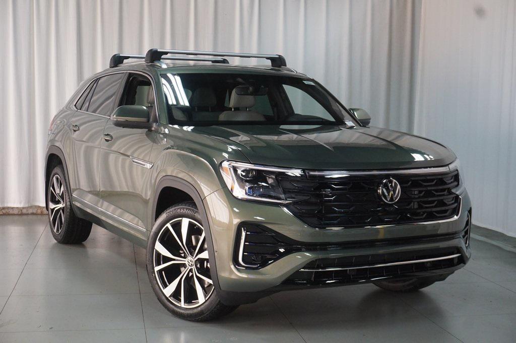 new 2026 Volkswagen Atlas Cross Sport car, priced at $53,469