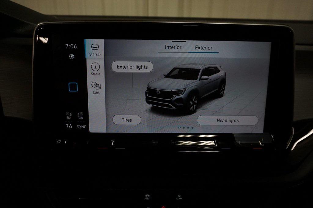 new 2025 Volkswagen Atlas Cross Sport car, priced at $40,059