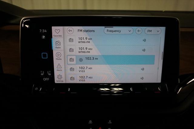 new 2025 Volkswagen Atlas car, priced at $43,746