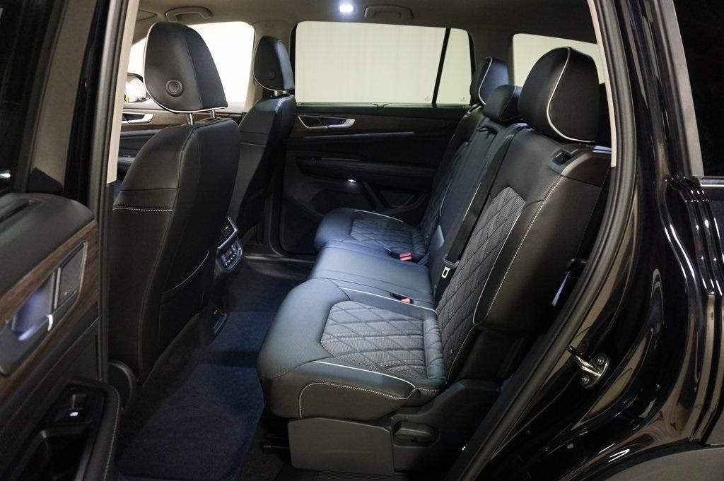 new 2026 Volkswagen Atlas car, priced at $53,681