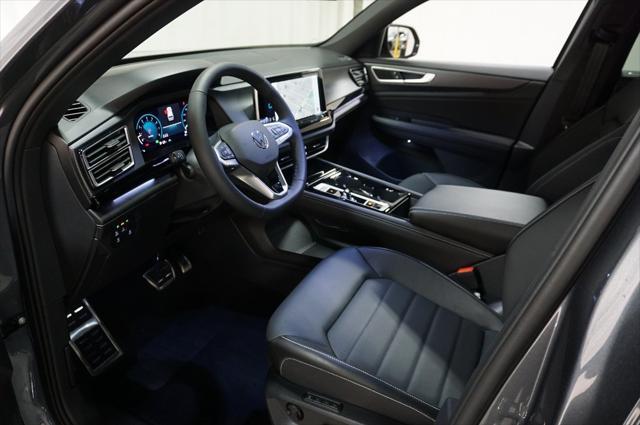 new 2025 Volkswagen Atlas Cross Sport car, priced at $48,917
