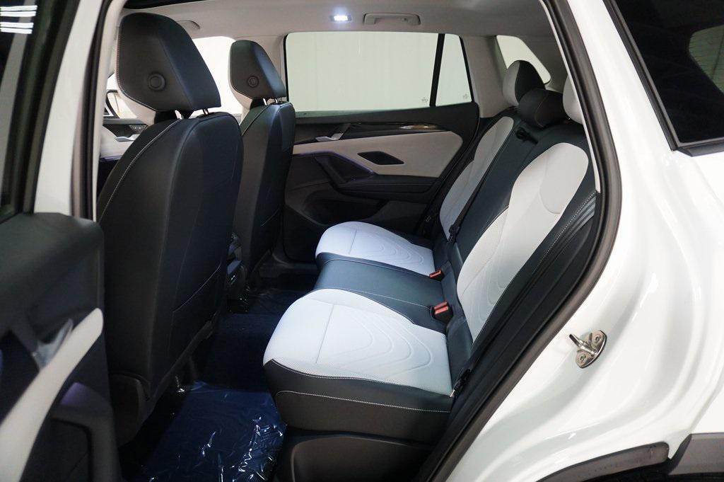 new 2025 Volkswagen Tiguan car, priced at $35,270