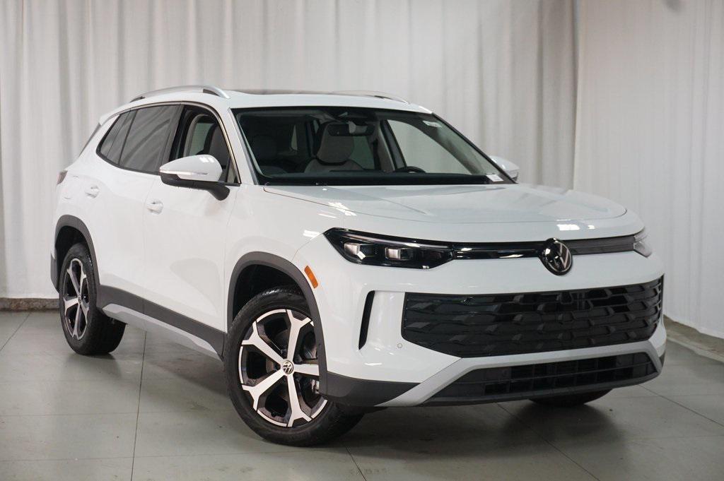 new 2025 Volkswagen Tiguan car, priced at $35,270