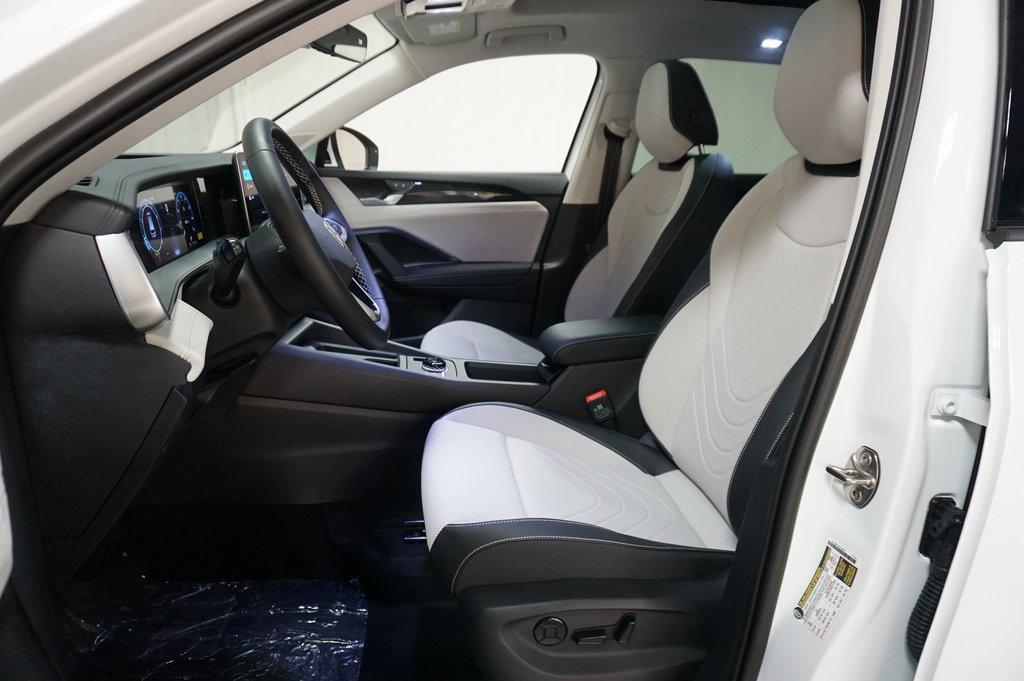 new 2025 Volkswagen Tiguan car, priced at $35,270