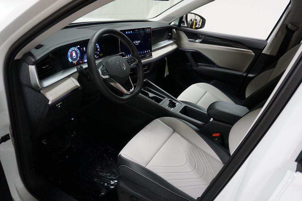 new 2025 Volkswagen Tiguan car, priced at $33,502