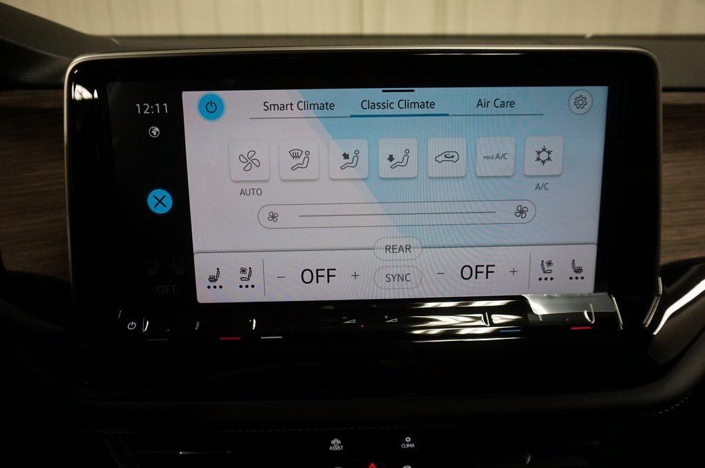 new 2025 Volkswagen Atlas car, priced at $44,607