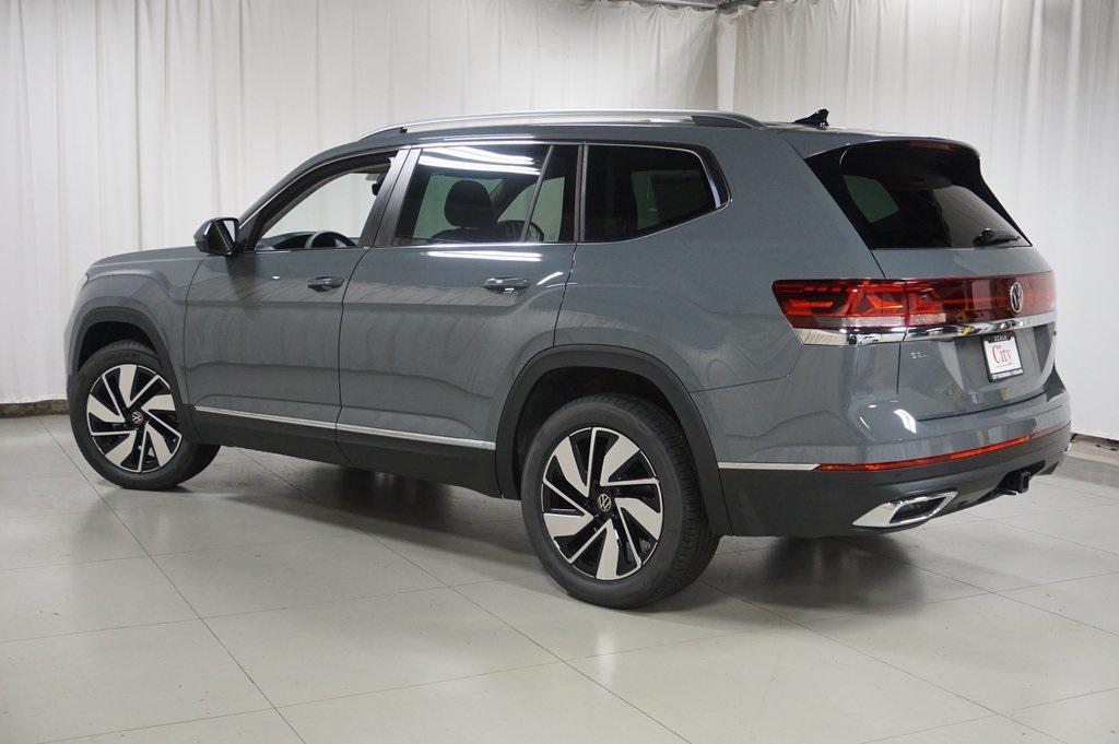 new 2025 Volkswagen Atlas car, priced at $44,607