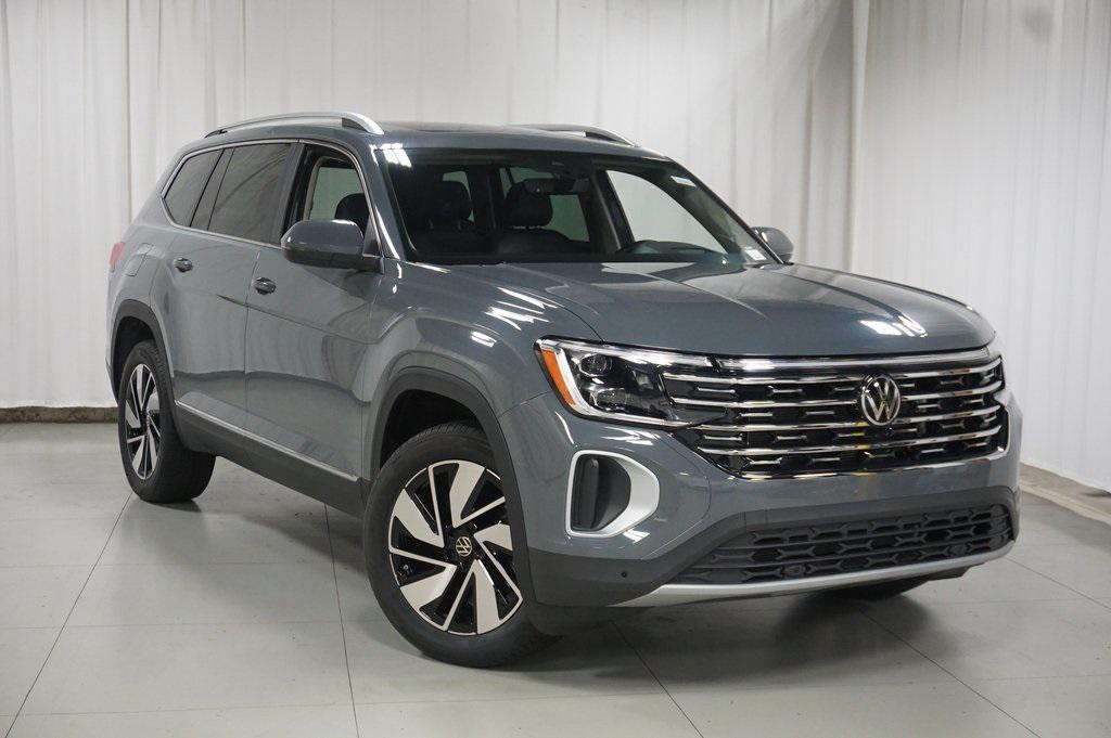 new 2025 Volkswagen Atlas car, priced at $44,607