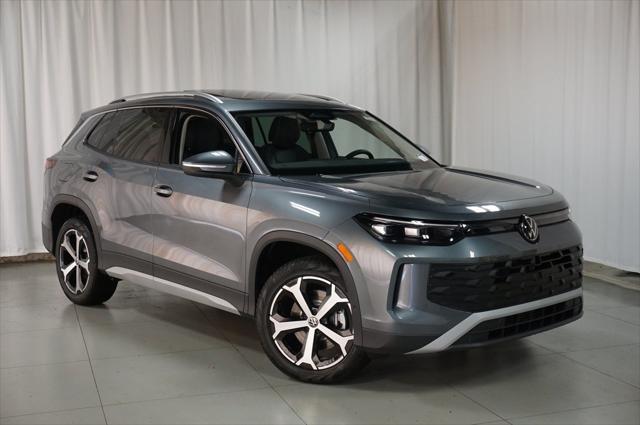 new 2025 Volkswagen Tiguan car, priced at $36,118