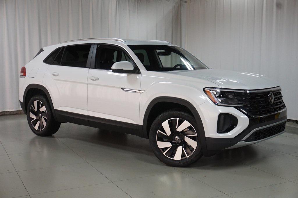 new 2026 Volkswagen Atlas Cross Sport car, priced at $46,331