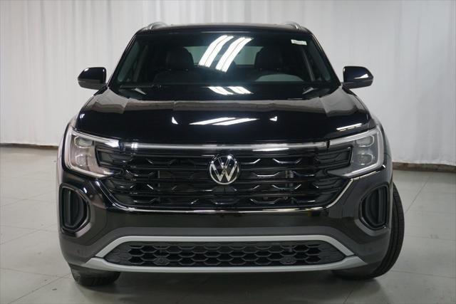 new 2025 Volkswagen Atlas Cross Sport car, priced at $44,103