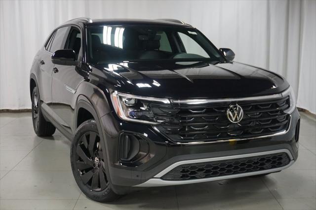 new 2025 Volkswagen Atlas Cross Sport car, priced at $44,103