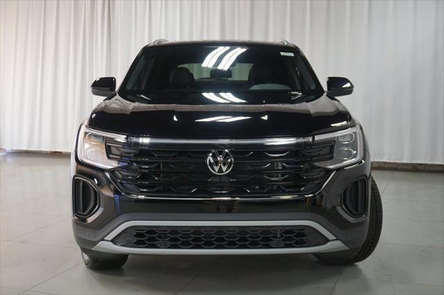 new 2025 Volkswagen Atlas Cross Sport car, priced at $44,341