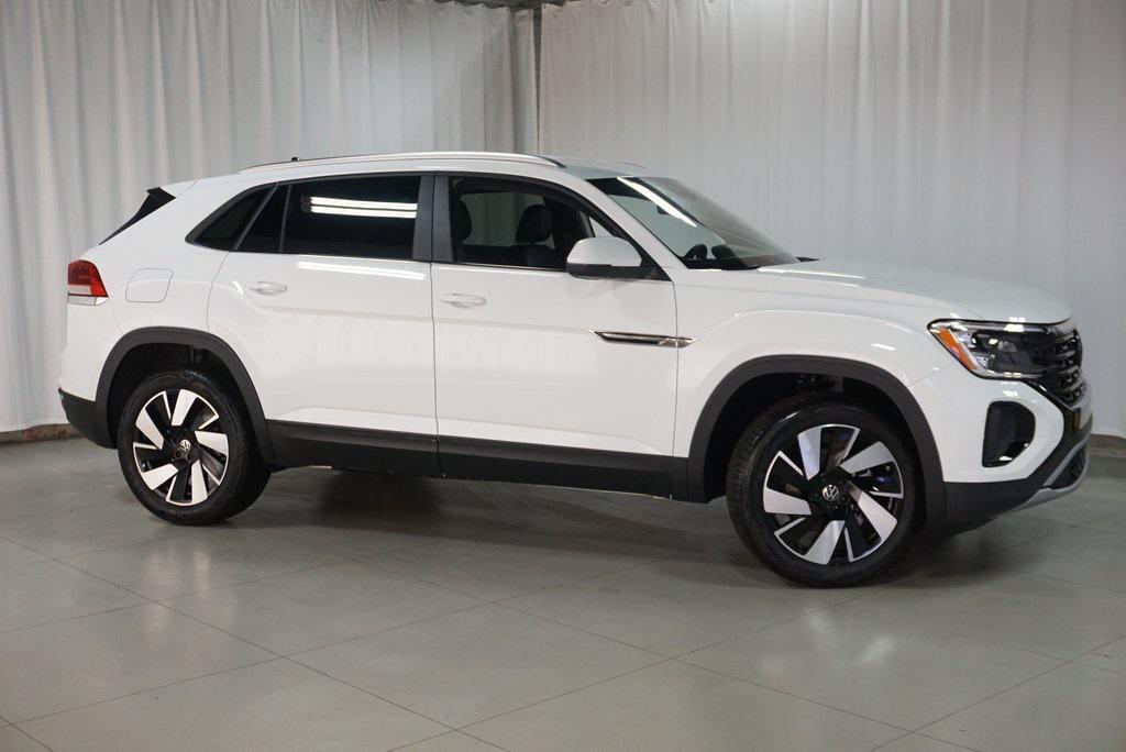 new 2025 Volkswagen Atlas Cross Sport car, priced at $41,559