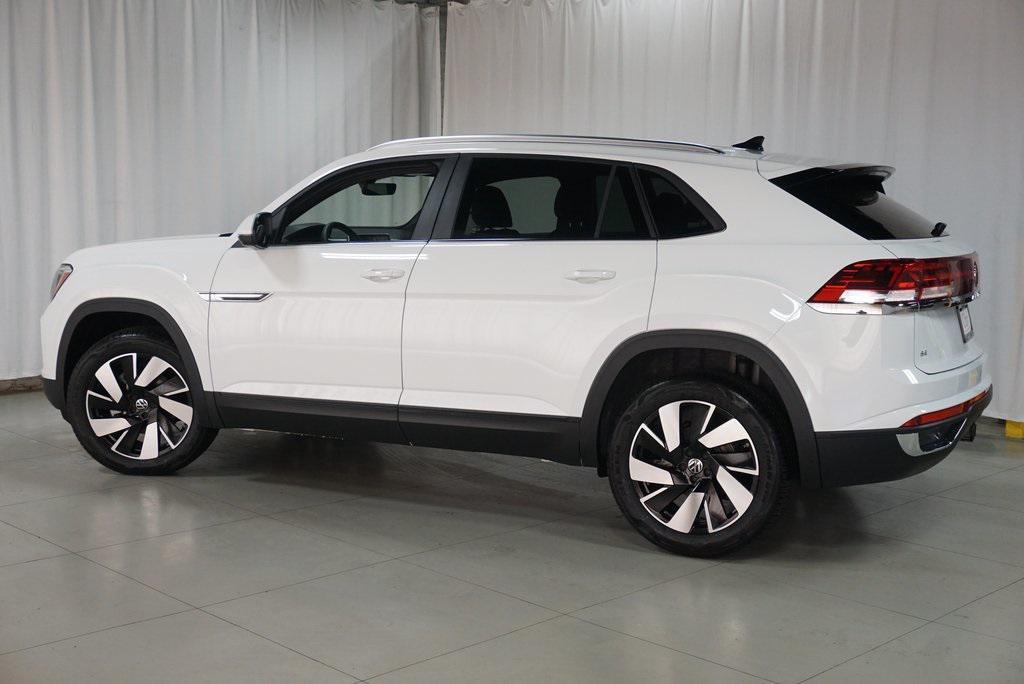 new 2025 Volkswagen Atlas Cross Sport car, priced at $41,559