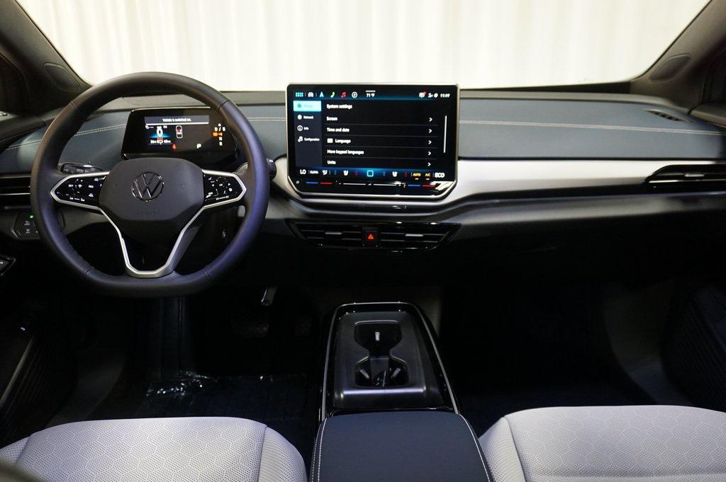 new 2025 Volkswagen ID.4 car, priced at $45,932