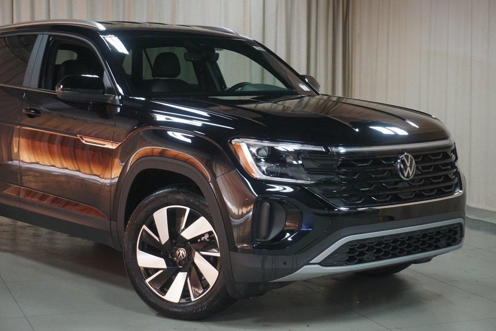 new 2024 Volkswagen Atlas Cross Sport car, priced at $39,830