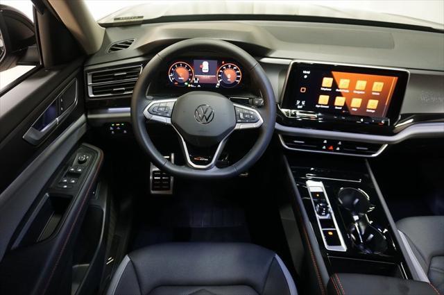 new 2025 Volkswagen Atlas car, priced at $43,925