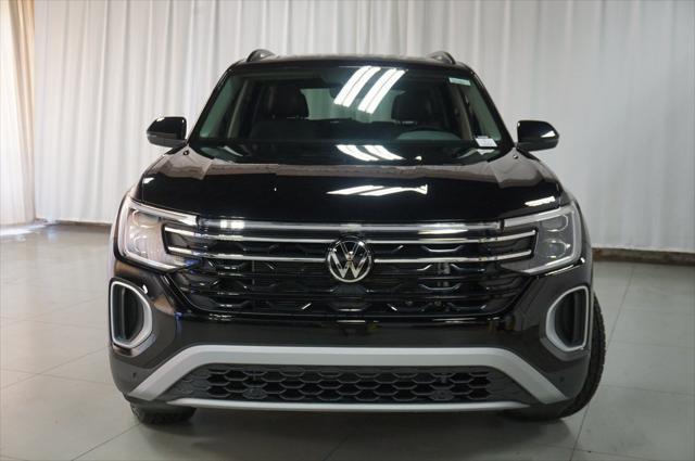new 2025 Volkswagen Atlas car, priced at $43,925