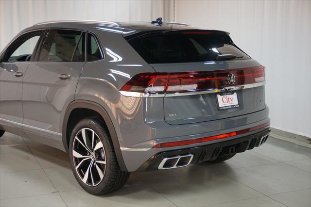 new 2025 Volkswagen Atlas Cross Sport car, priced at $51,454