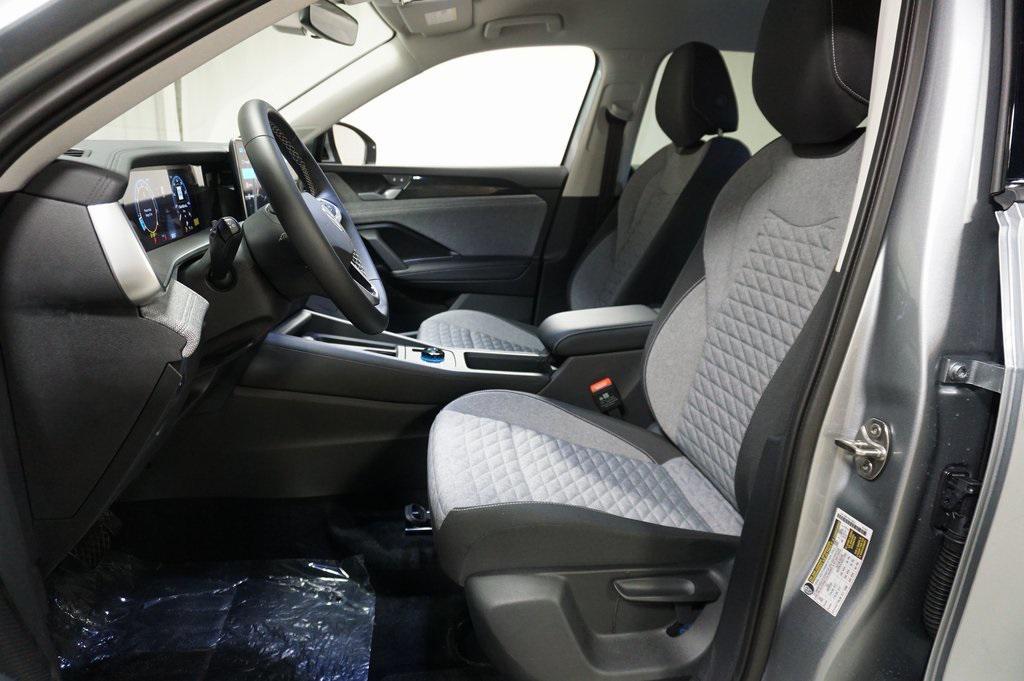 new 2026 Volkswagen Tiguan car, priced at $32,551