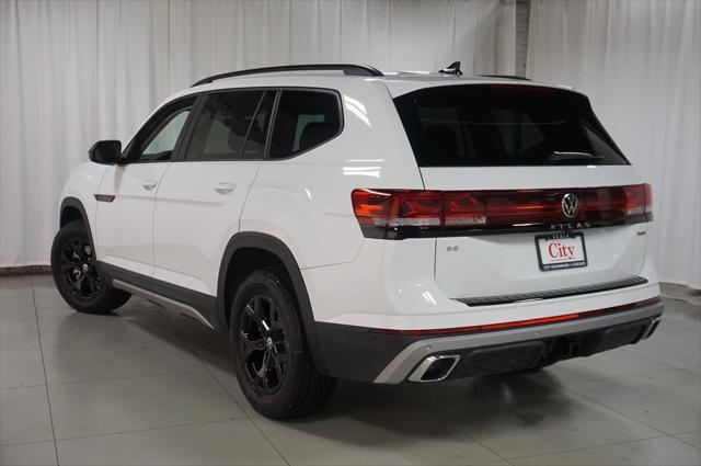 new 2025 Volkswagen Atlas car, priced at $46,577