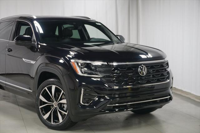 new 2025 Volkswagen Atlas Cross Sport car, priced at $51,262