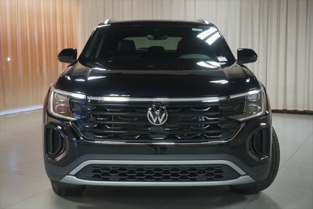 new 2024 Volkswagen Atlas Cross Sport car, priced at $41,404