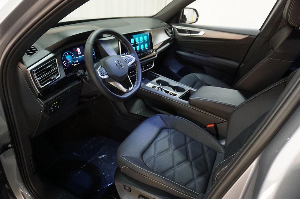 new 2026 Volkswagen Atlas Cross Sport car, priced at $40,768