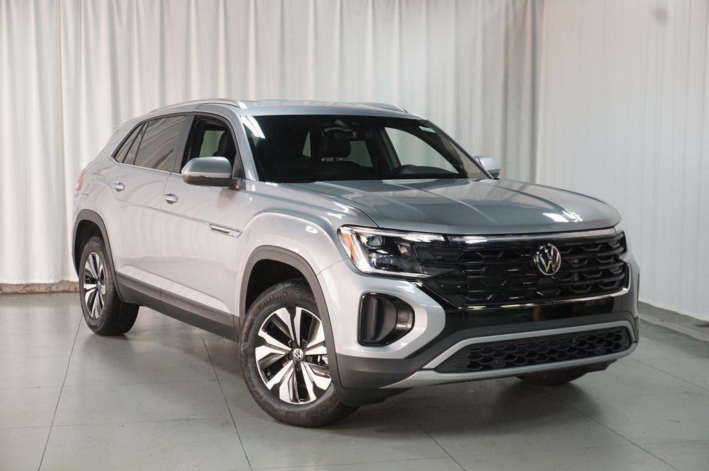 new 2026 Volkswagen Atlas Cross Sport car, priced at $40,768