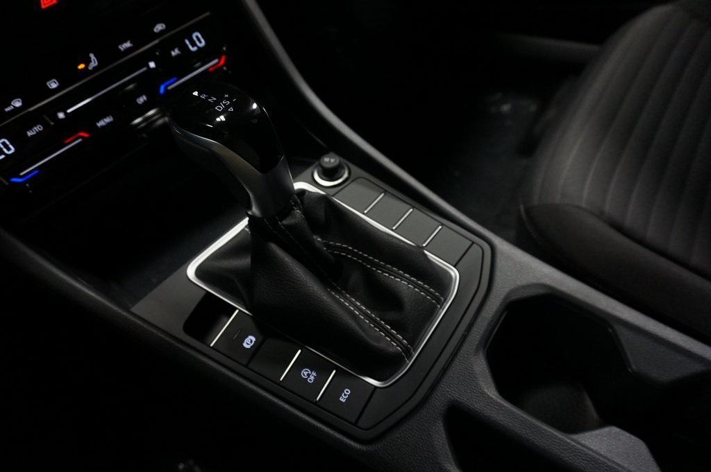new 2025 Volkswagen Jetta car, priced at $23,679
