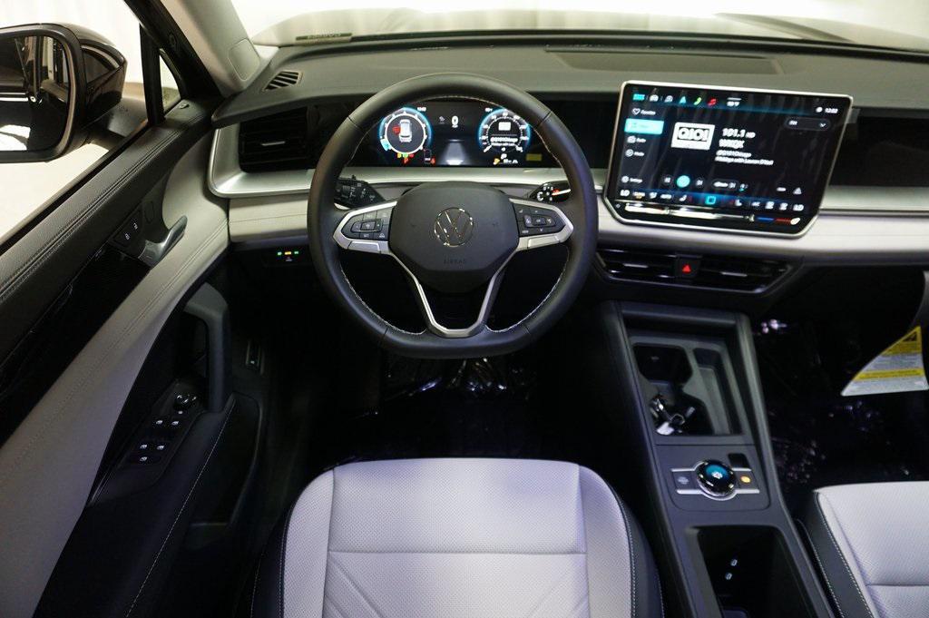 new 2025 Volkswagen Tiguan car, priced at $33,502