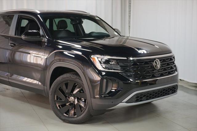 new 2025 Volkswagen Atlas Cross Sport car, priced at $44,187