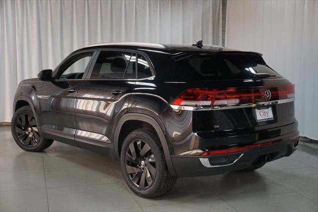 new 2025 Volkswagen Atlas Cross Sport car, priced at $44,187