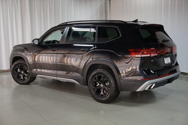 new 2025 Volkswagen Atlas car, priced at $47,175