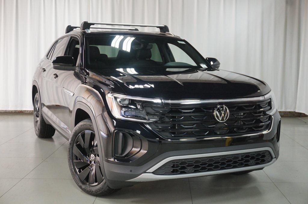 new 2026 Volkswagen Atlas Cross Sport car, priced at $46,115