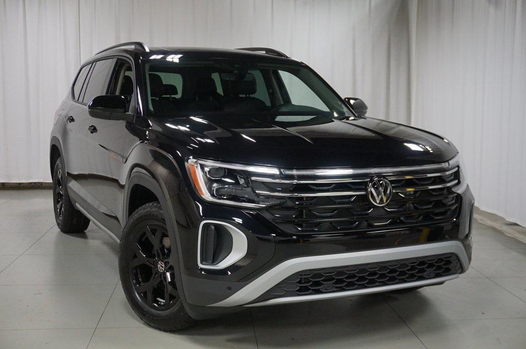 new 2026 Volkswagen Atlas car, priced at $45,827