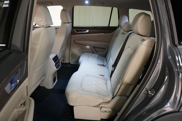 new 2025 Volkswagen Atlas car, priced at $53,348