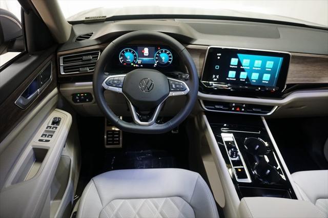 new 2025 Volkswagen Atlas car, priced at $53,348