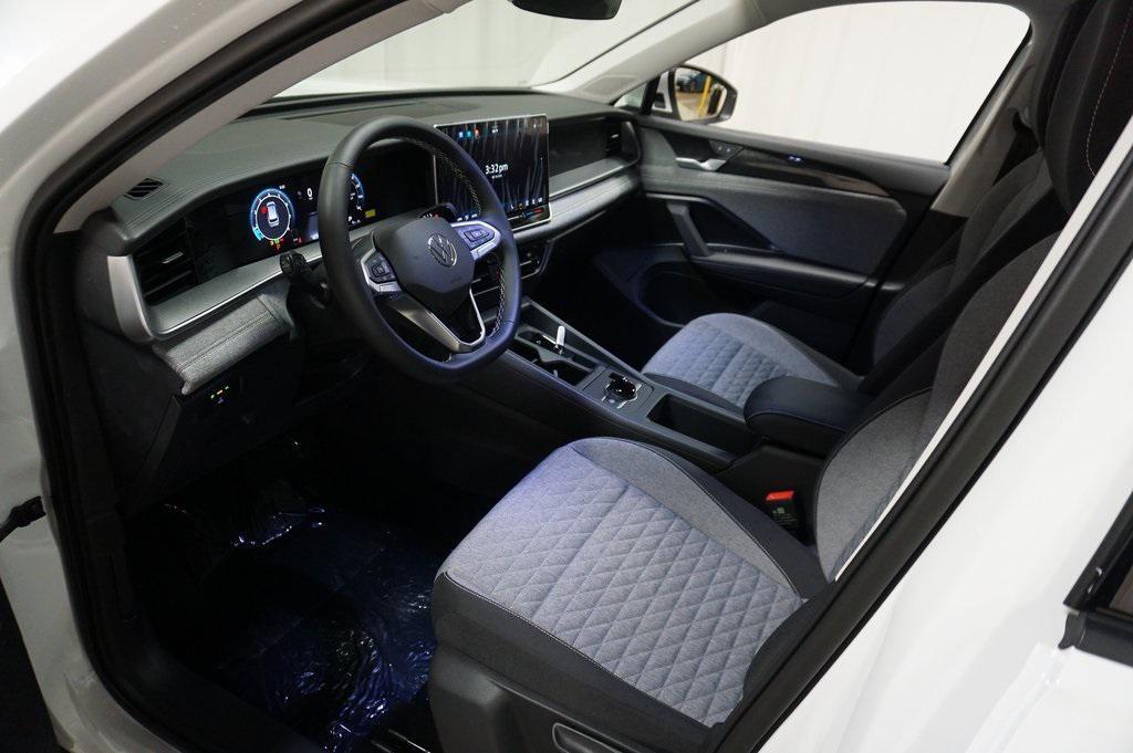 new 2025 Volkswagen Tiguan car, priced at $31,943
