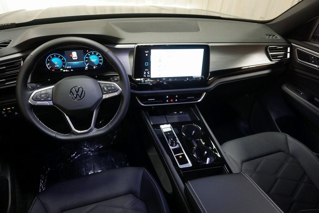 new 2024 Volkswagen Atlas Cross Sport car, priced at $42,152