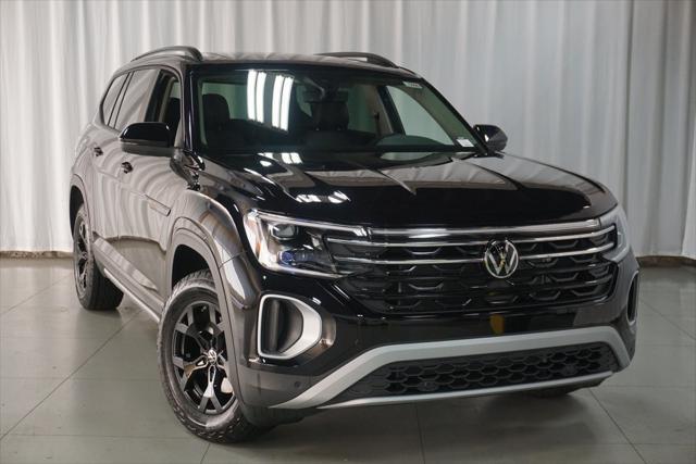 new 2025 Volkswagen Atlas car, priced at $46,002