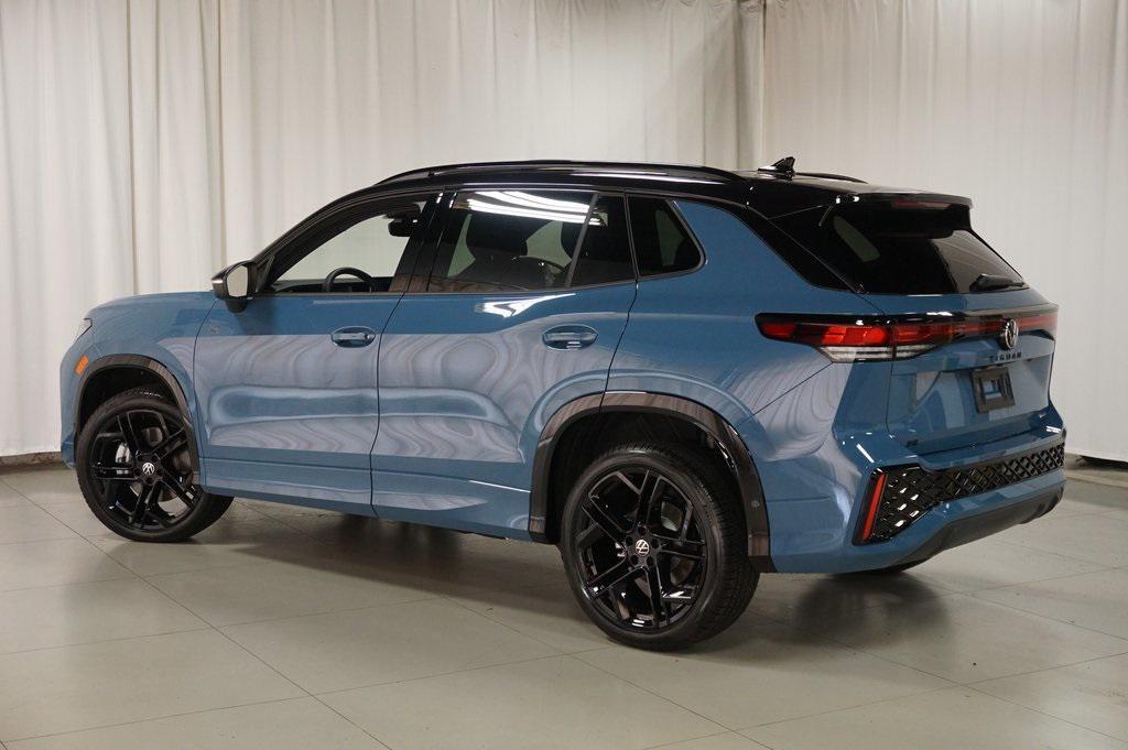 new 2025 Volkswagen Tiguan car, priced at $38,105